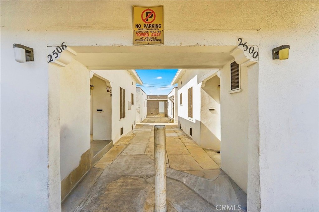 2500 Hill Property Photo 3