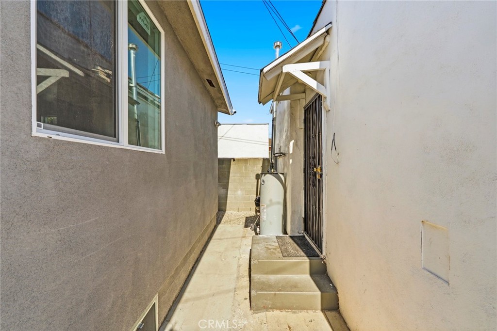 2500 Hill Property Photo 14