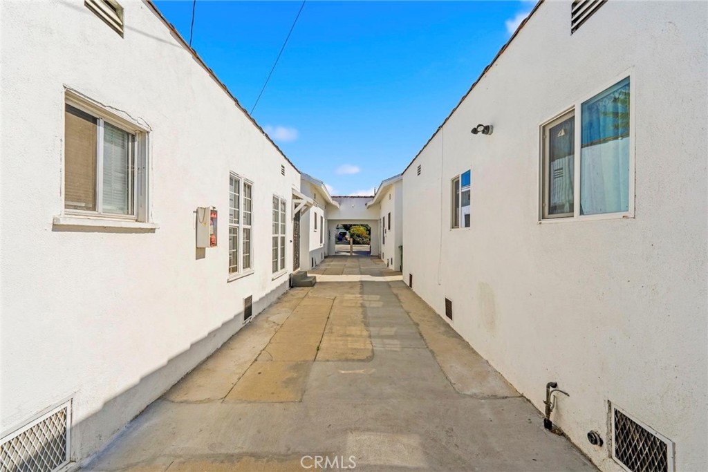 2500 Hill Property Photo 15