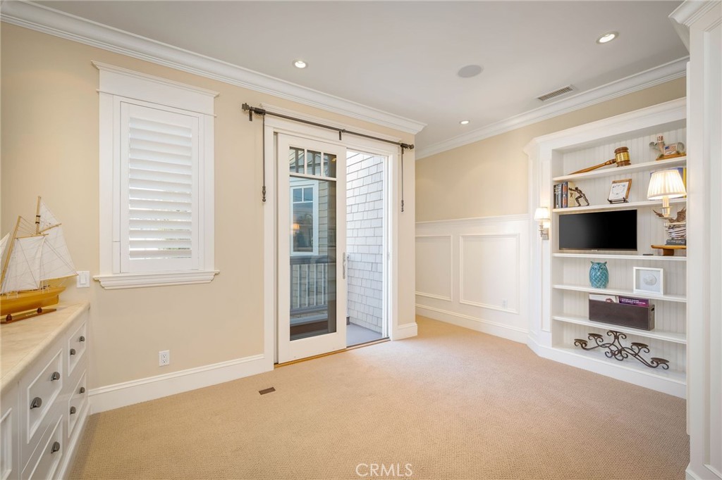 33 Palermo Walk Property Photo 33