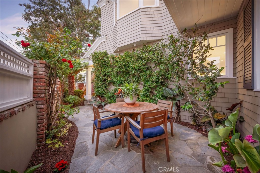 33 Palermo Walk Property Photo 45