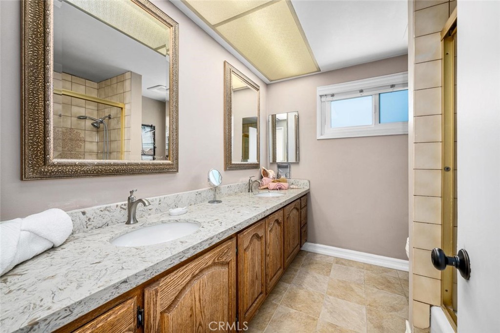3902 Toland Property Photo 46