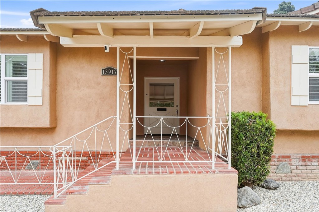 13917 Walnut Property Photo 1
