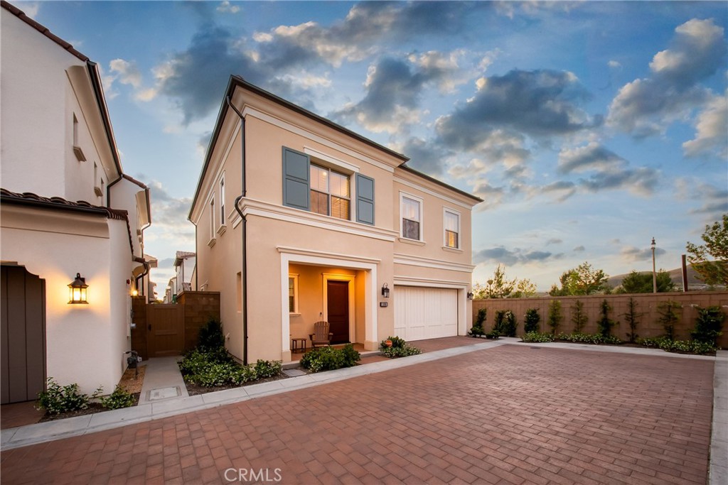 109 Fairgreen Property Photo 2