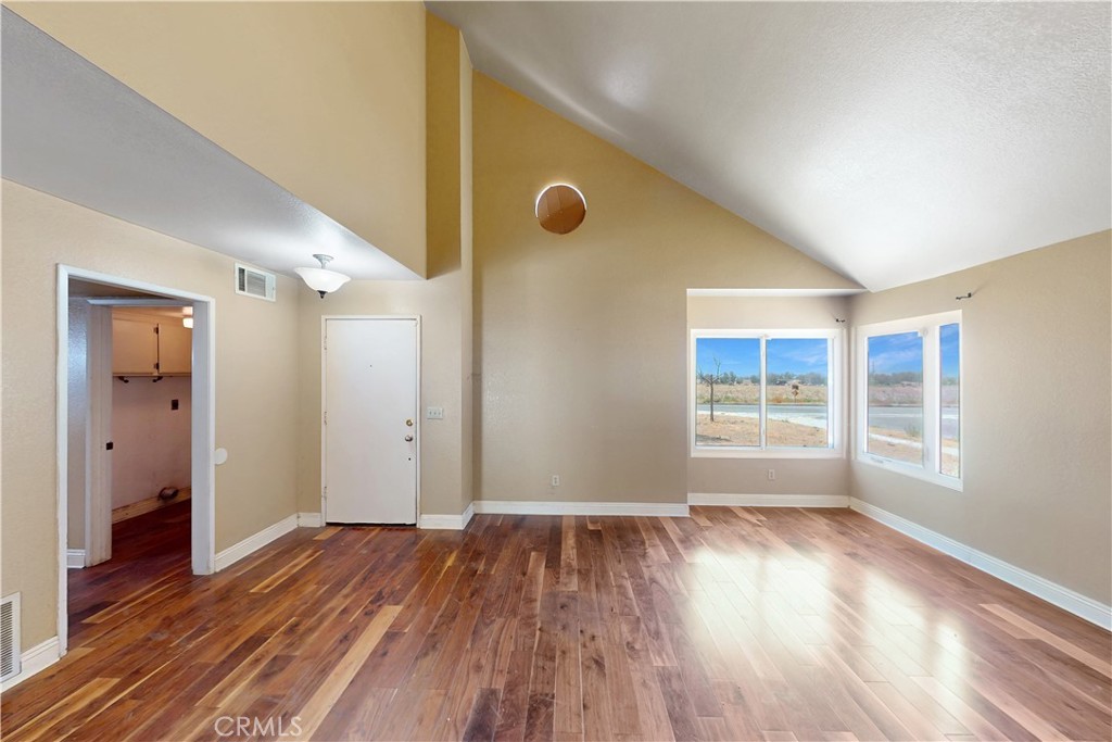 1510 Karon Street Property Photo 5