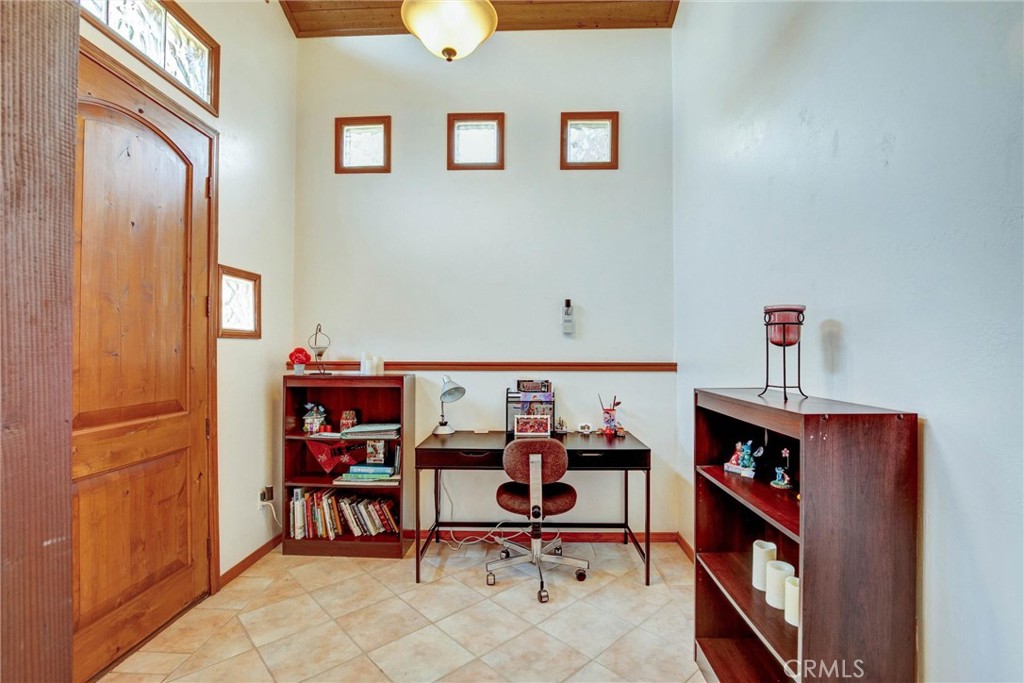 1026 Arnold Way Property Photo 6