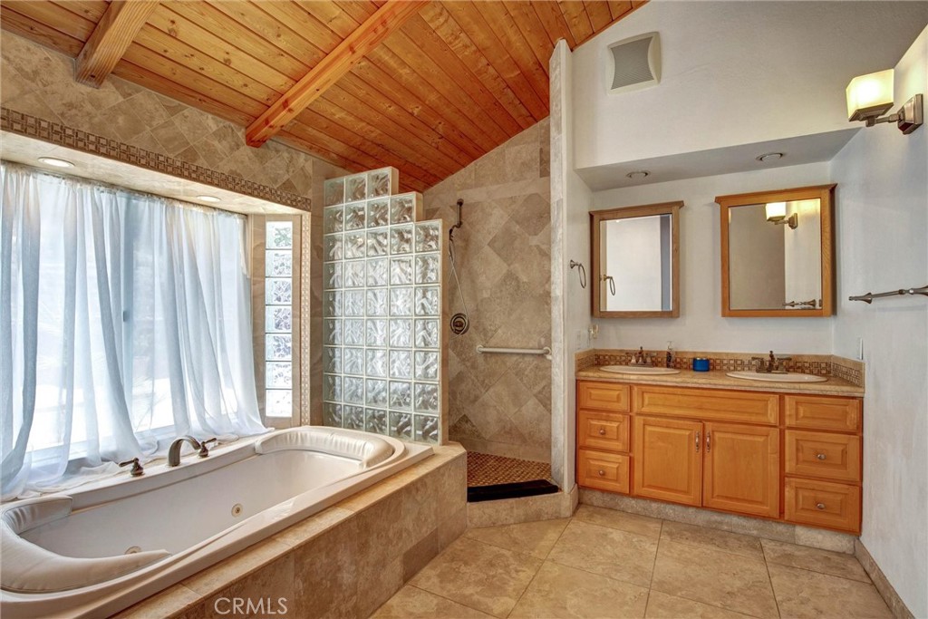 1026 Arnold Way Property Photo 28