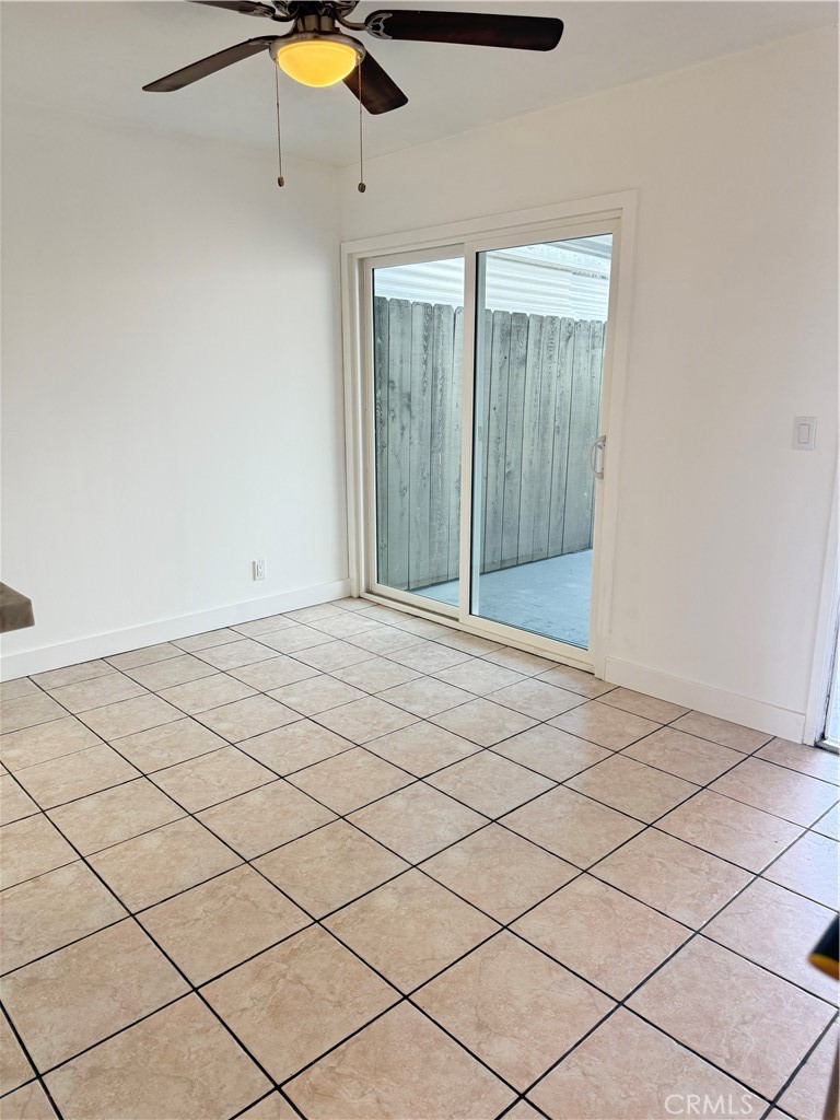 1765 W Glenoaks Property Photo 13