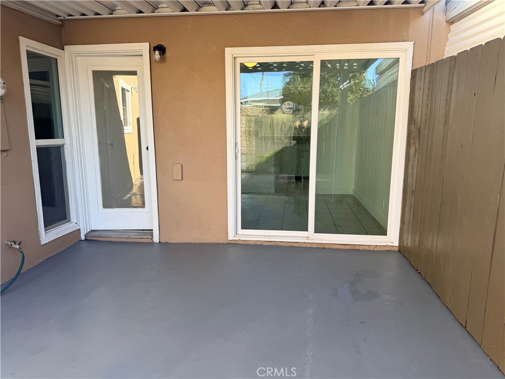 1765 W Glenoaks Property Photo 17