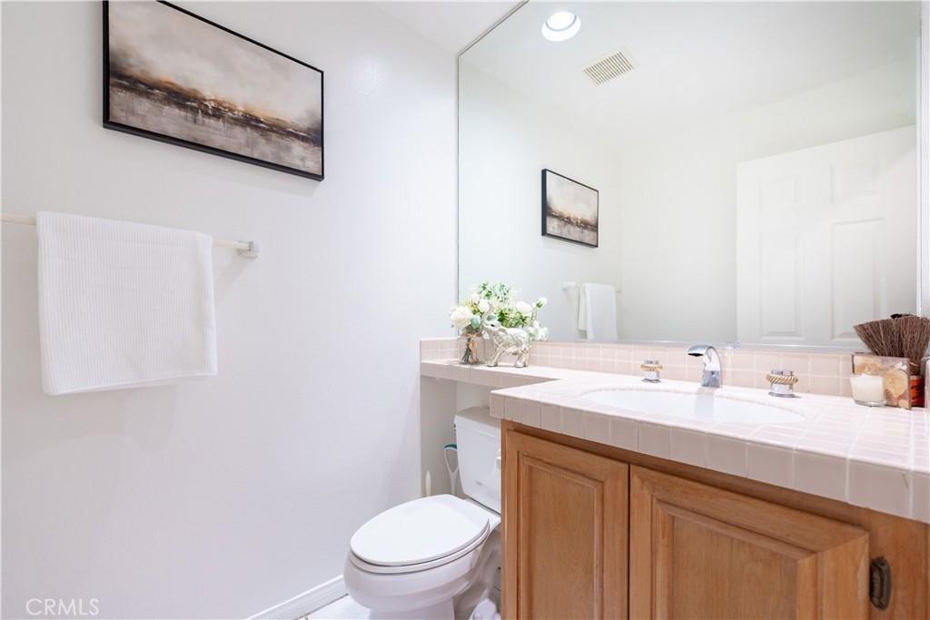 18817 Jeffrey Avenue Property Photo 13
