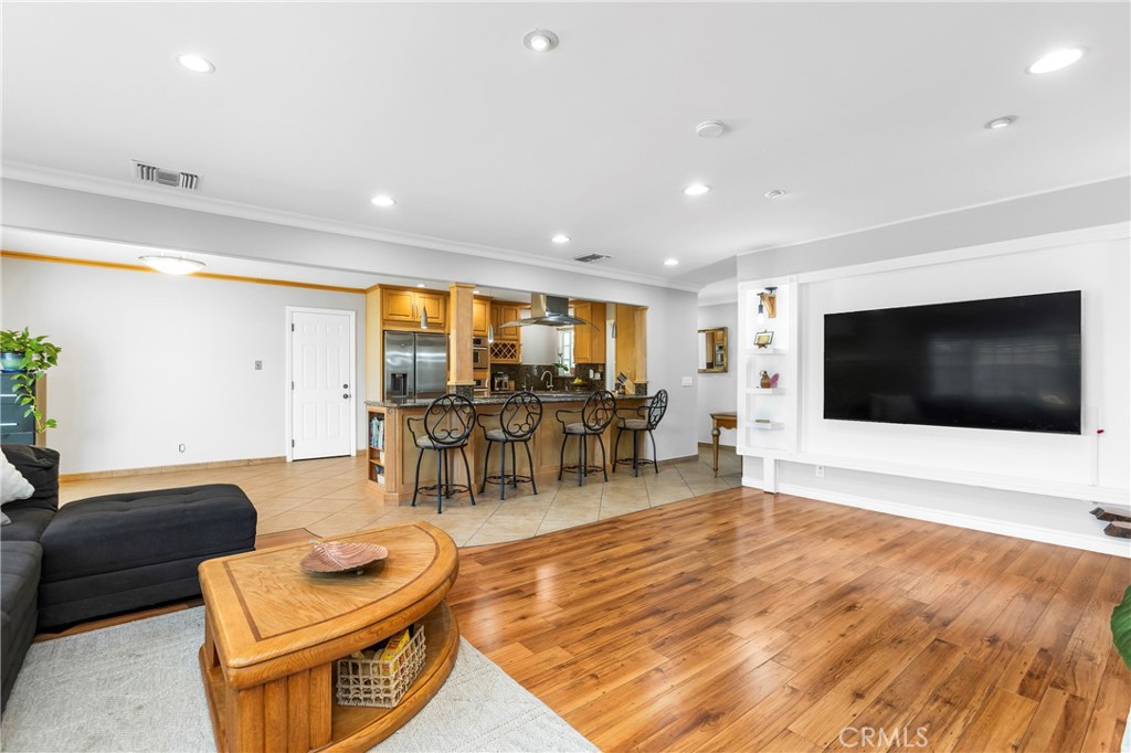7689 Holder Property Photo 4