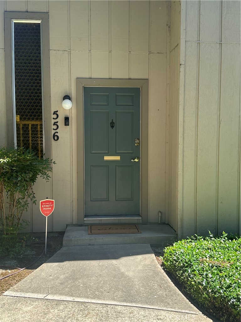 556 Windward Property Photo 2
