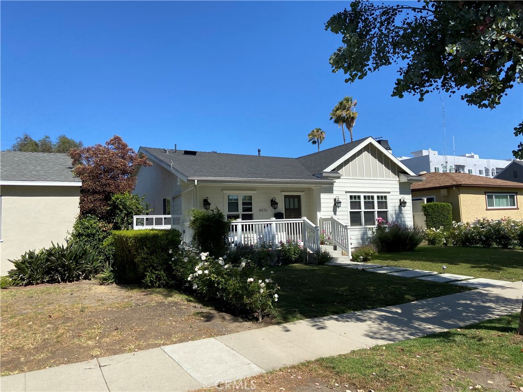 4470 Stansbury Avenue Property Photo 3
