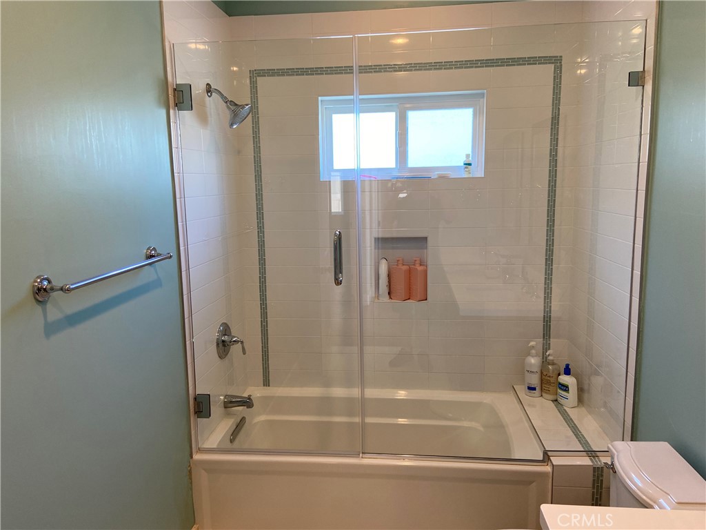 4470 Stansbury Avenue Property Photo 35