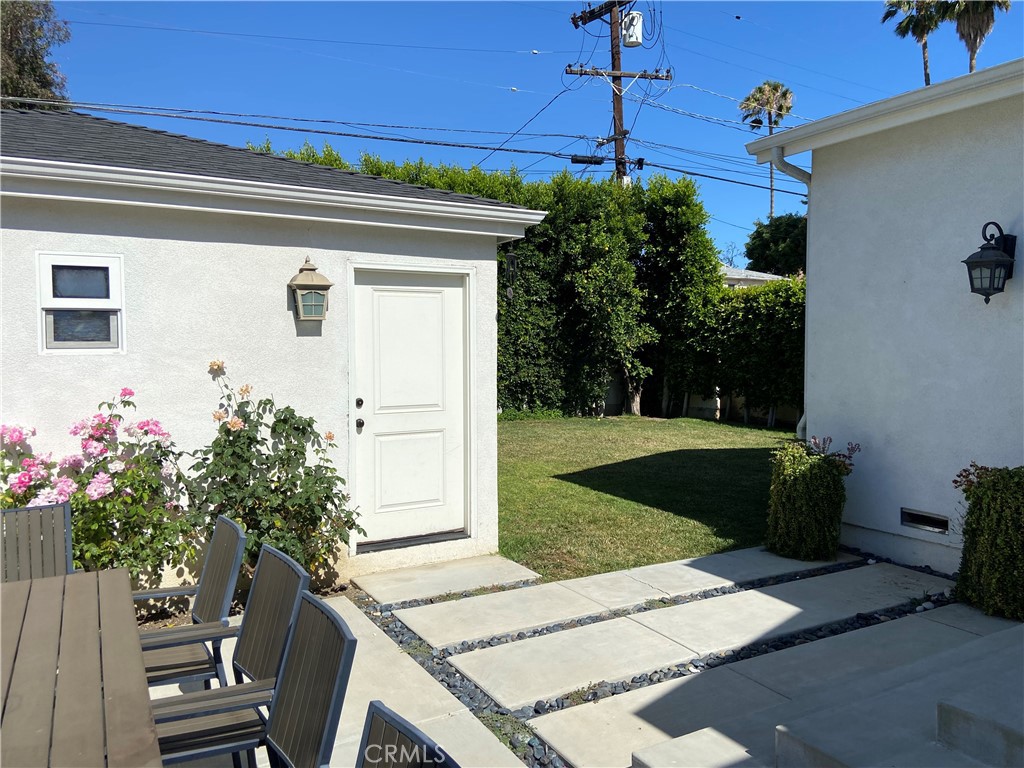 4470 Stansbury Avenue Property Photo 49