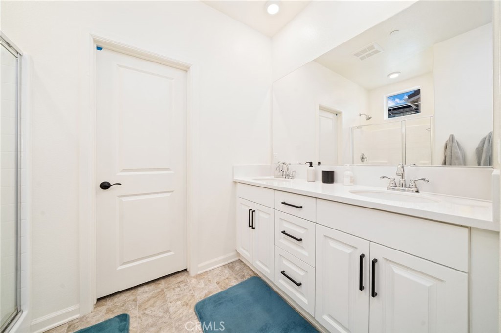 4052 Summer Way Property Photo 11