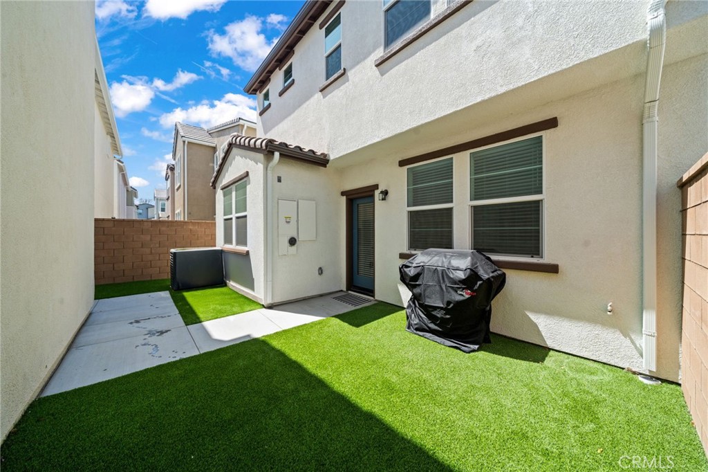 4052 Summer Way Property Photo 13