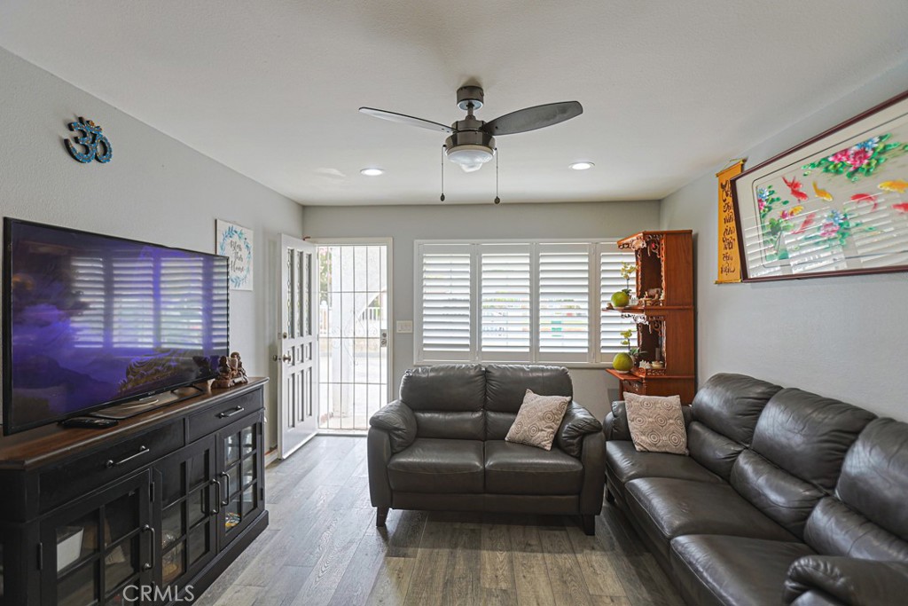 14671 Hunter Ln Property Photo 4