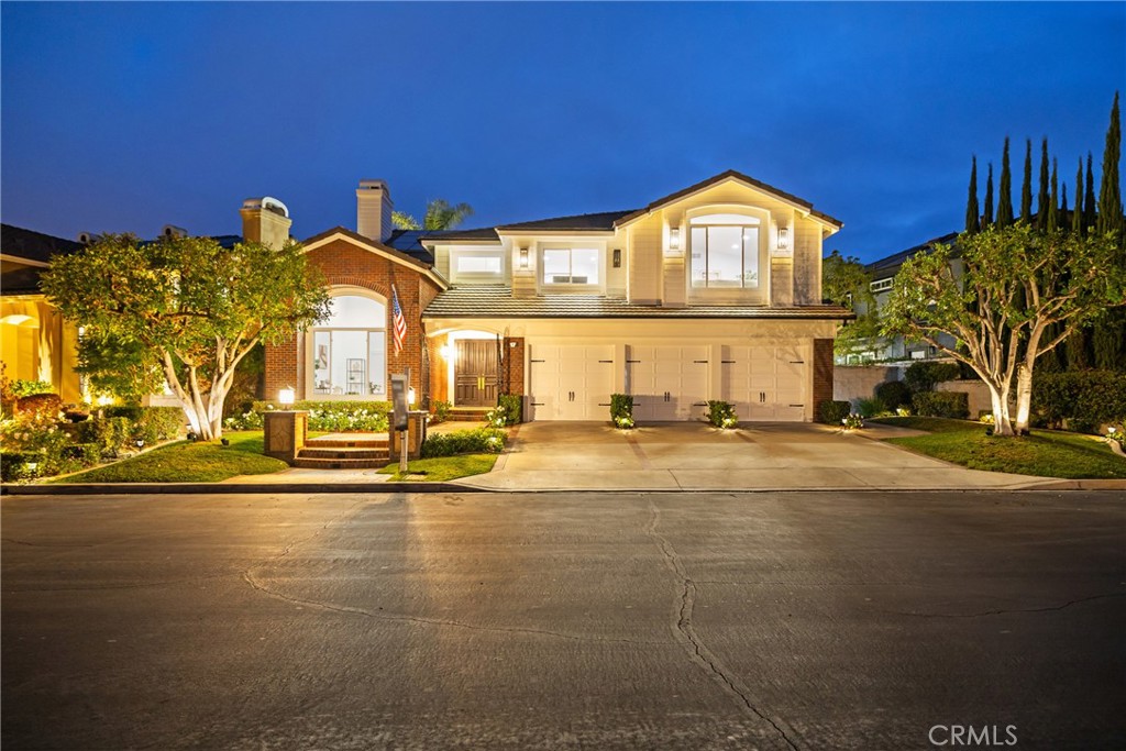 17 Brentwood Property Photo 1