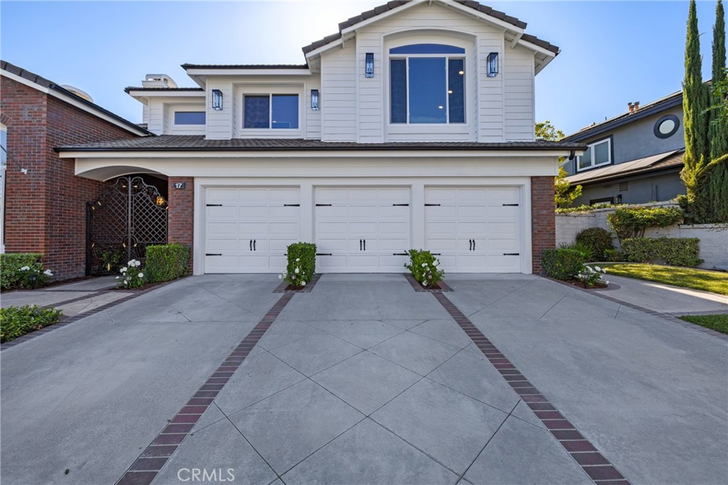 17 Brentwood Property Photo 3