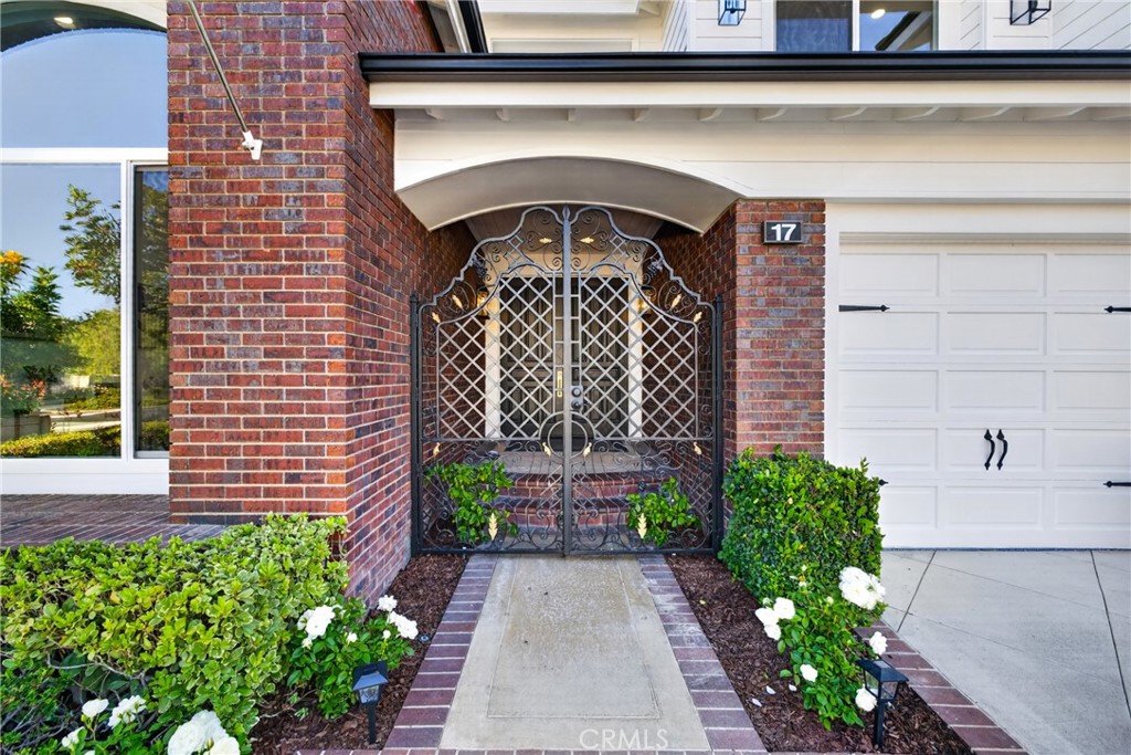 17 Brentwood Property Photo 6