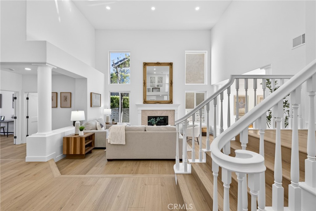 17 Brentwood Property Photo 11