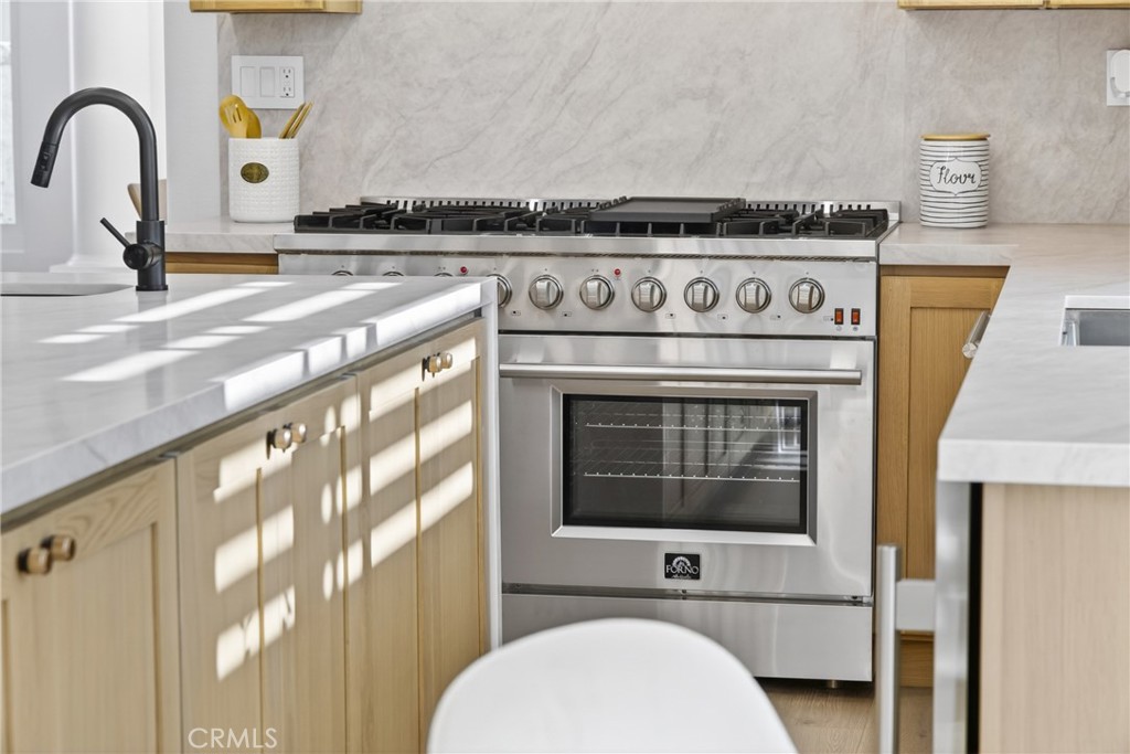 17 Brentwood Property Photo 27