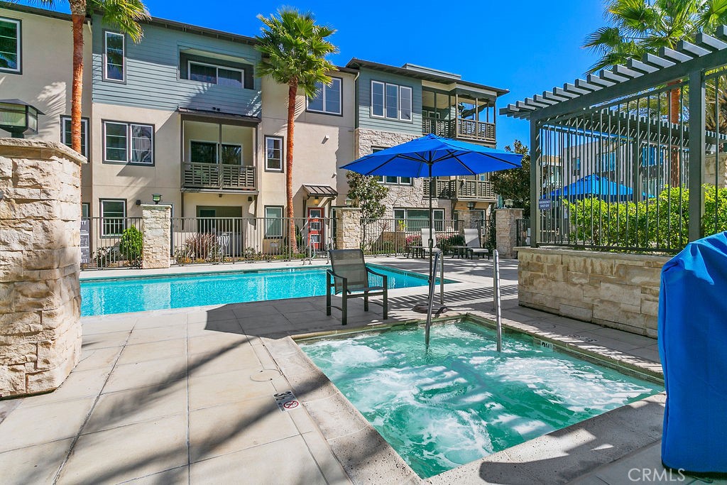 985 Doheny Way Property Photo 3