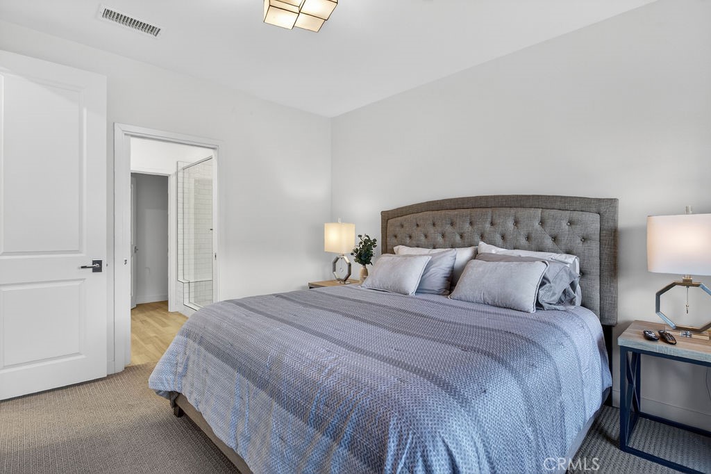 985 Doheny Way Property Photo 16