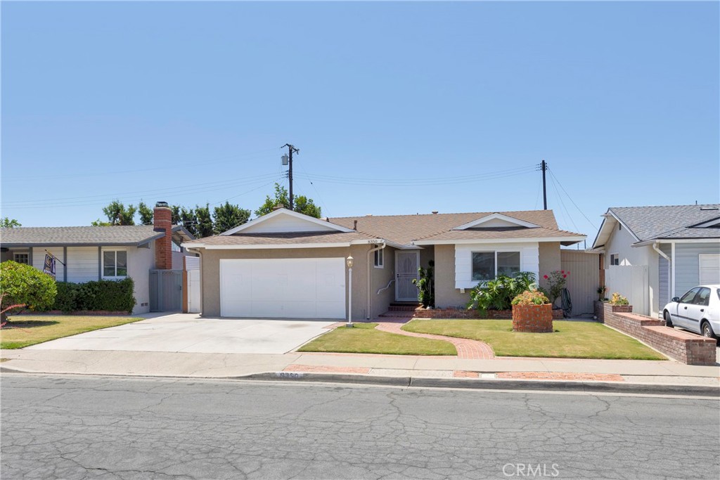 8350 E Blithedale Property Photo 3