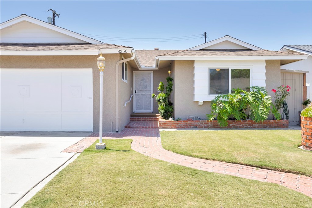 8350 E Blithedale Property Photo 7