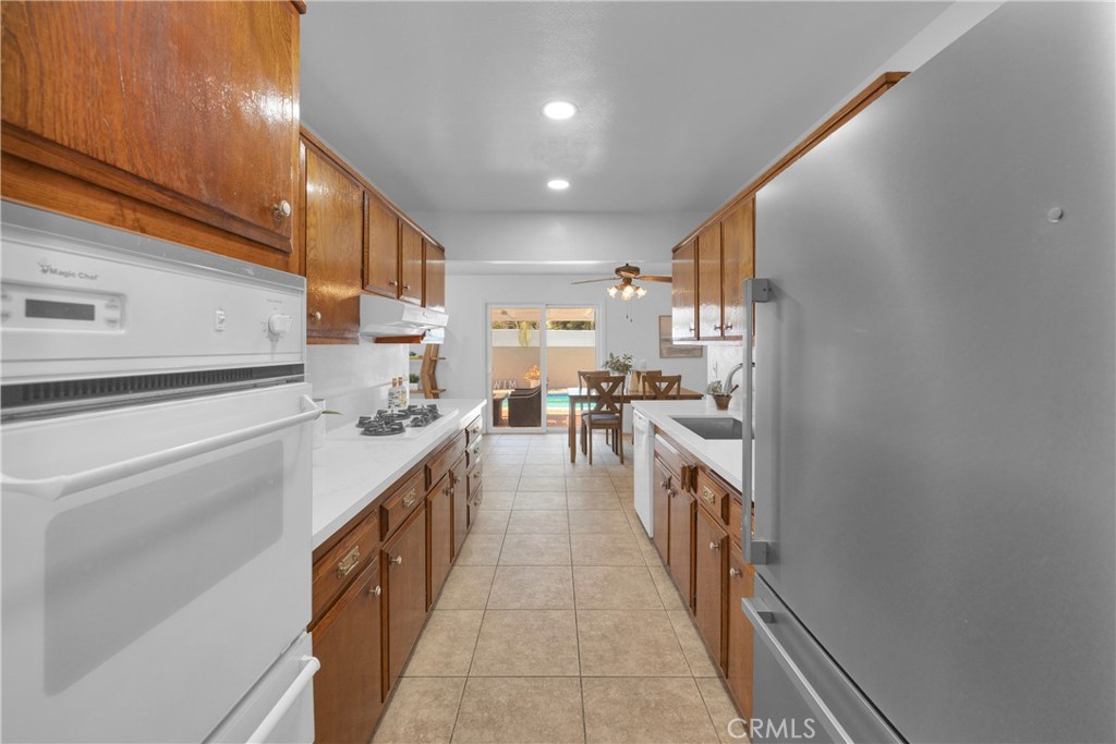 8350 E Blithedale Property Photo 9