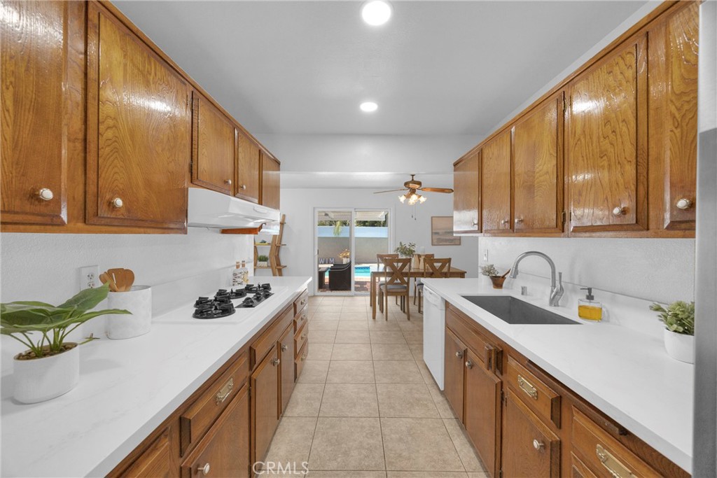 8350 E Blithedale Property Photo 10