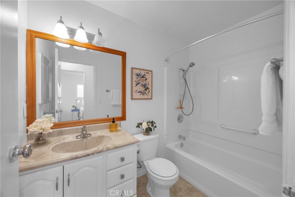 8350 E Blithedale Property Photo 39