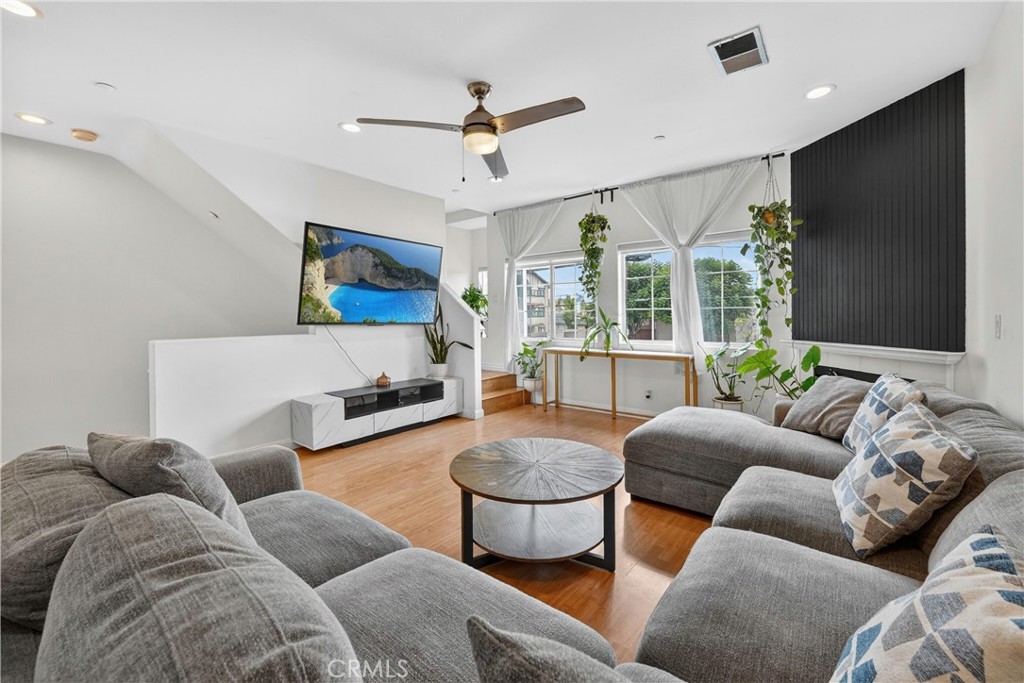 7463 Western Bay Property Photo 1