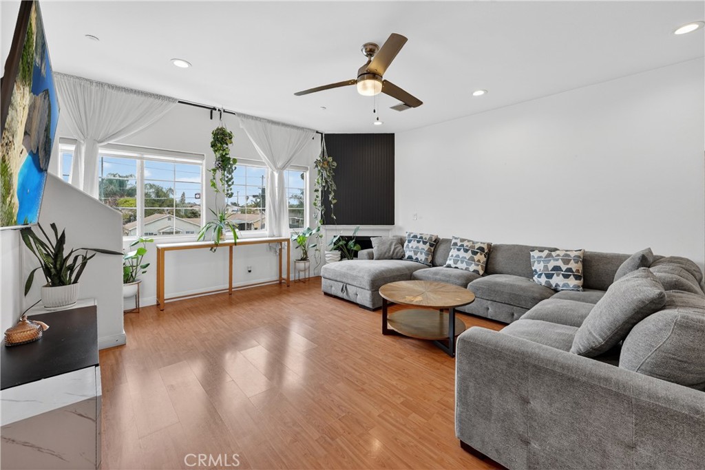 7463 Western Bay Property Photo 2
