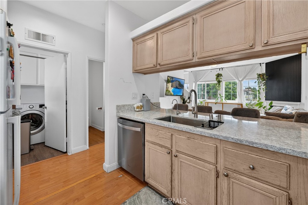 7463 Western Bay Property Photo 7