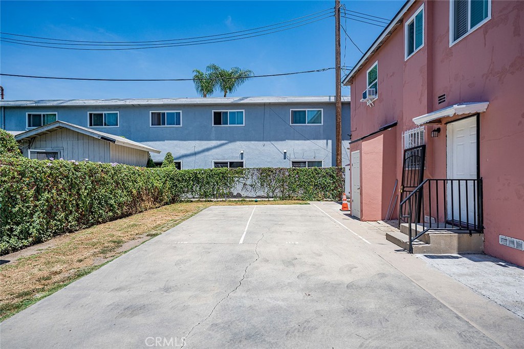 1111 Walnut Property Photo 10