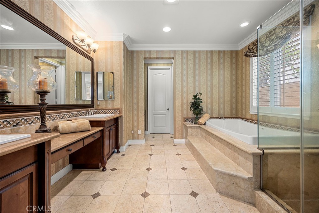 20142 Milano Court Property Photo 16