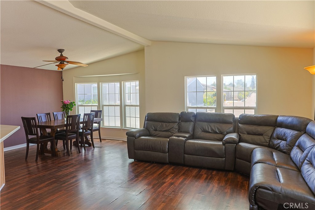 23301 Ridge Route 207 Property Photo 4