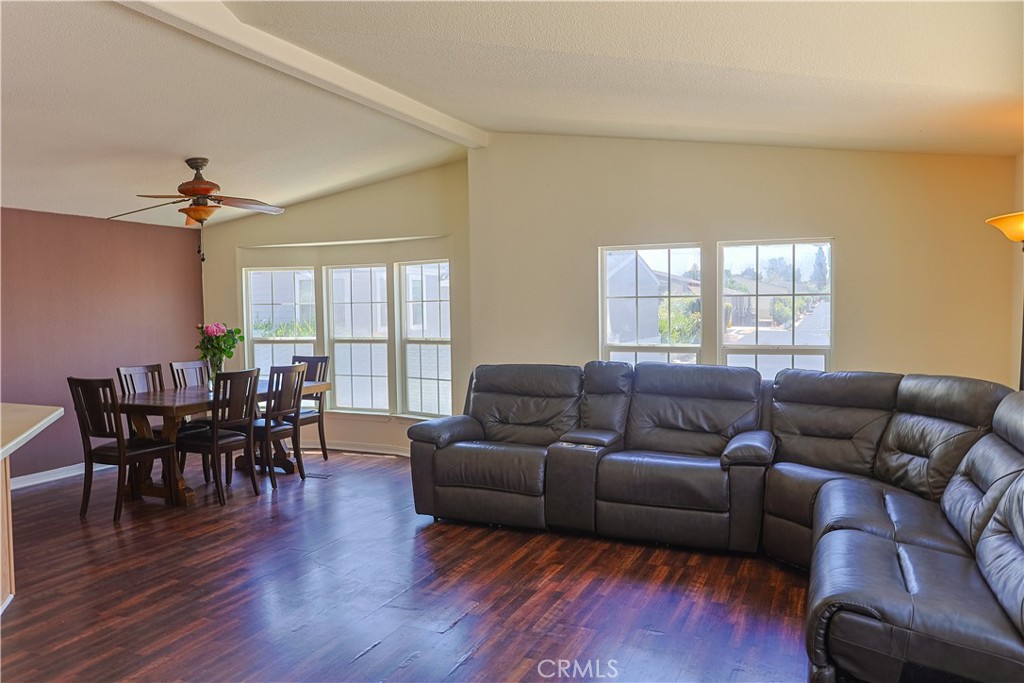 23301 Ridge Route 207 Property Photo 5