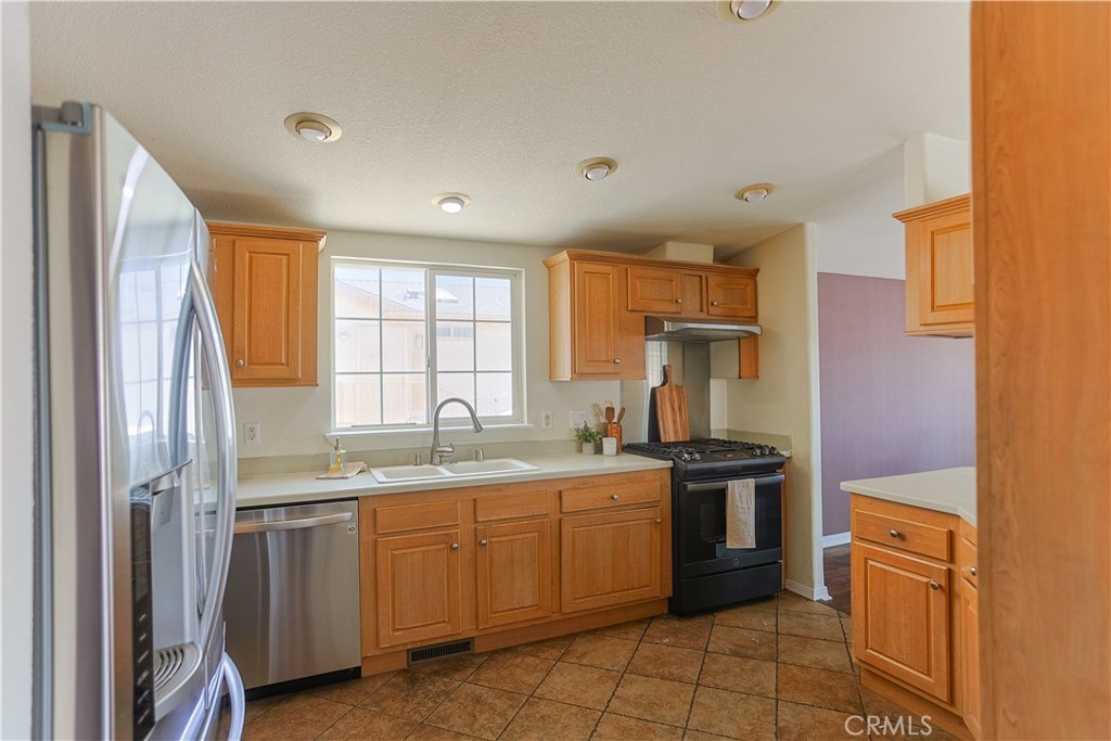 23301 Ridge Route 207 Property Photo 9