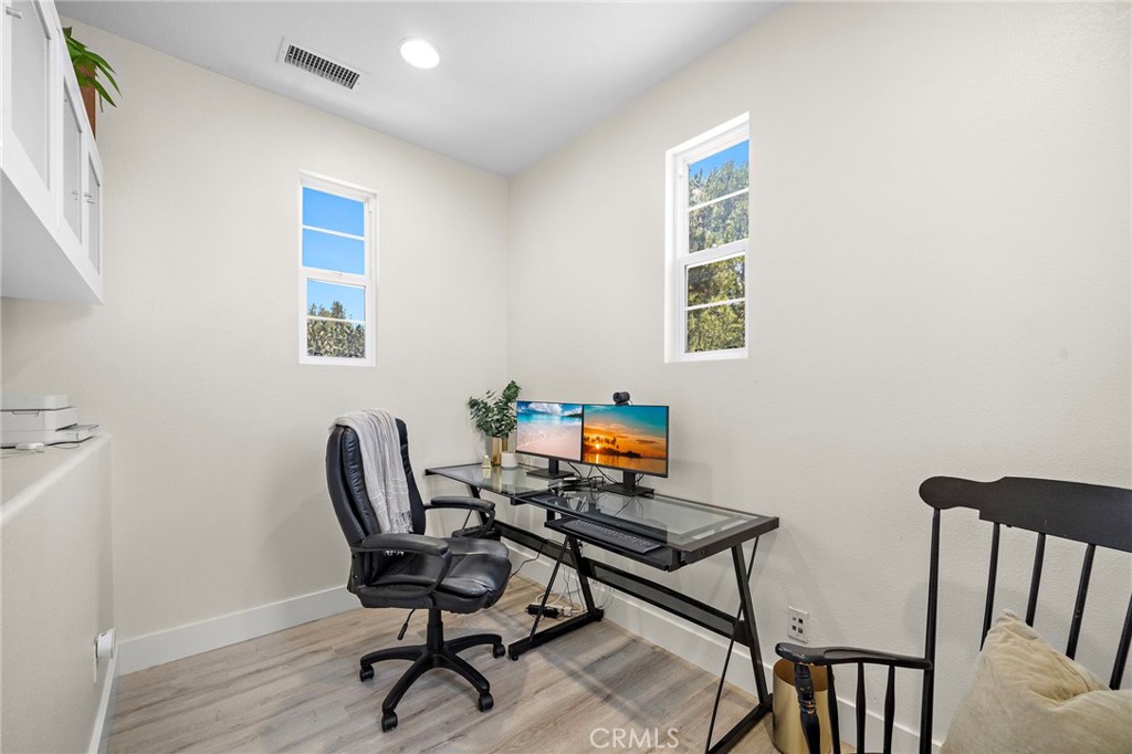 101 Tall Oak Property Photo 29