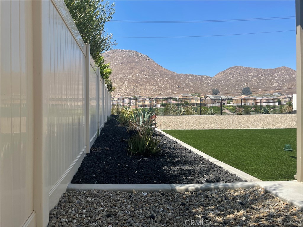 20952 Telegraph Road Property Photo 4