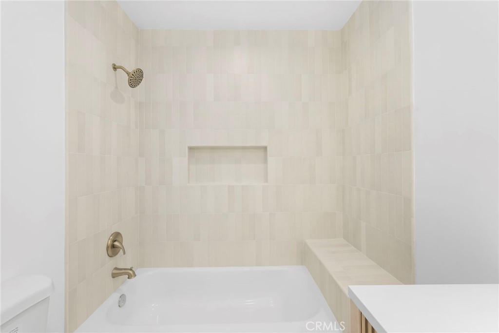 3020 #9 E 3rd 9 Property Photo 15