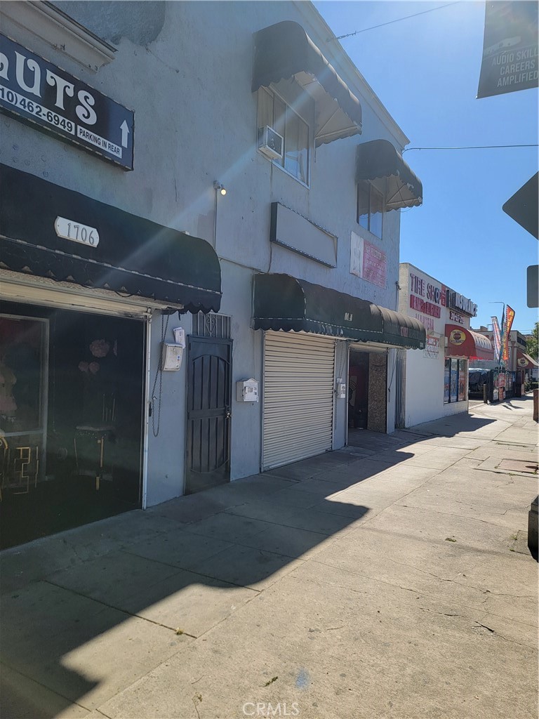1702 N Long Beach Property Photo 1