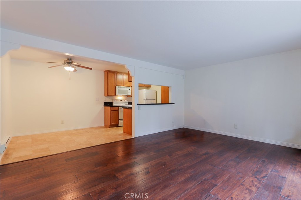 23310 Marigold U-103 Property Photo 3