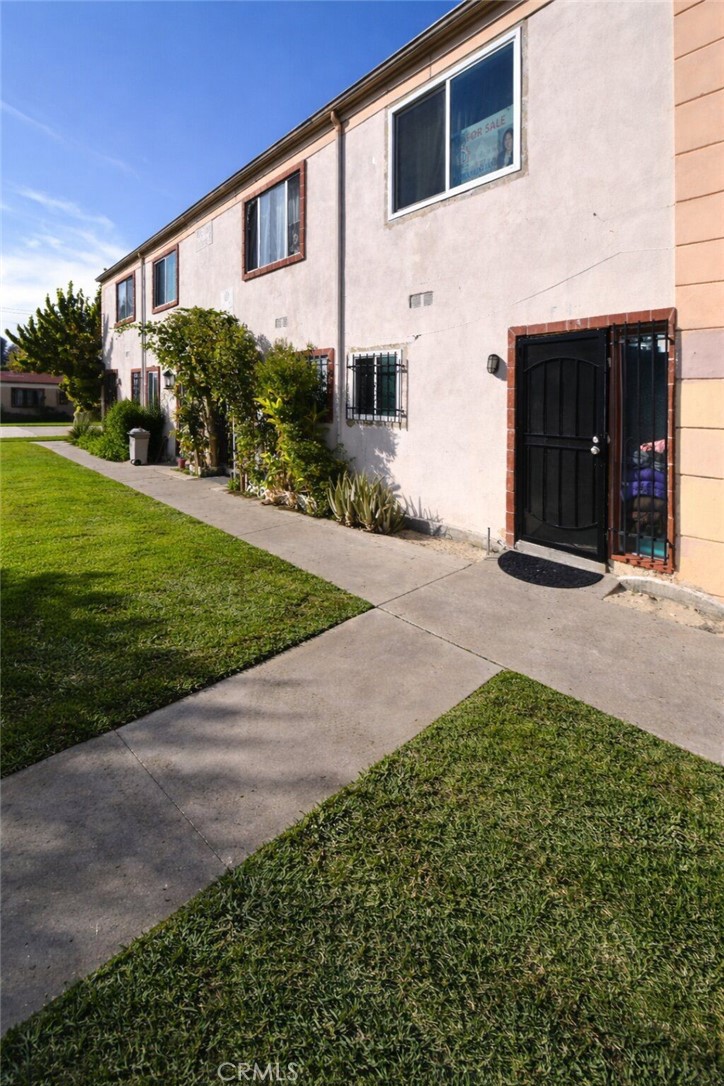 1001 E Grant F4 Property Photo 2