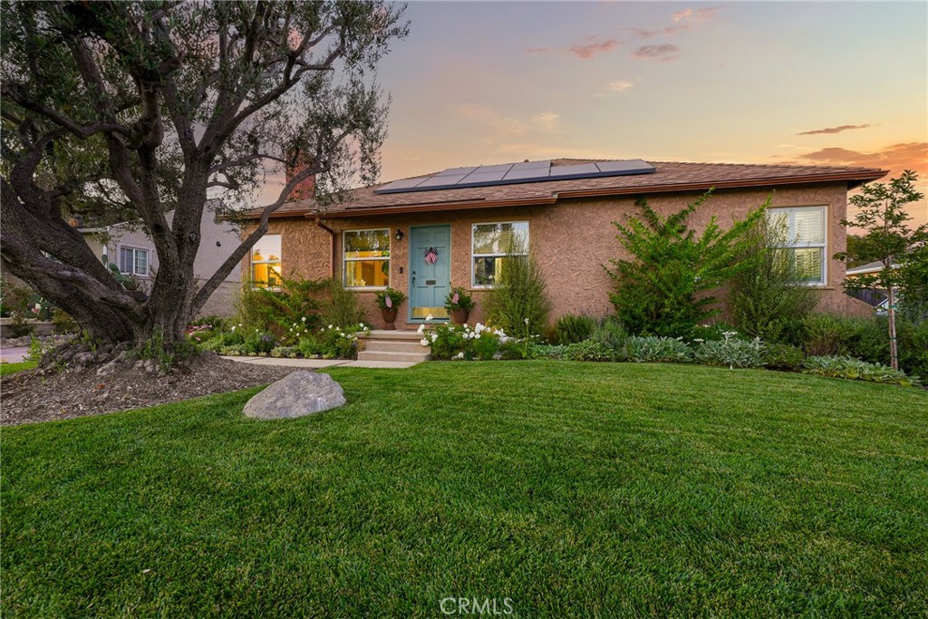 4427 E Rosada Street Property Photo 4
