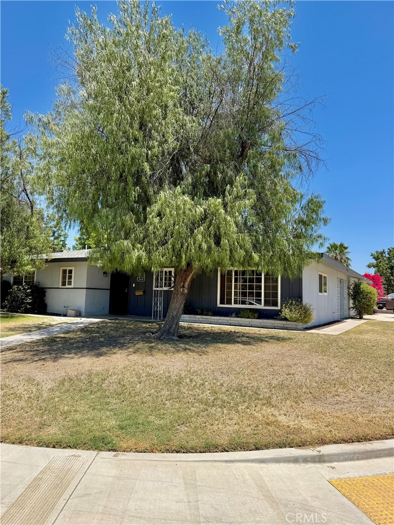 2608 Blackstone Court Property Photo 1